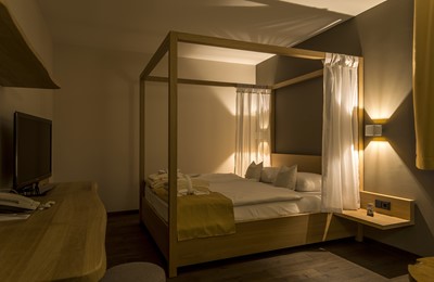 Hotel-Zugbrücke-Grenzau-05